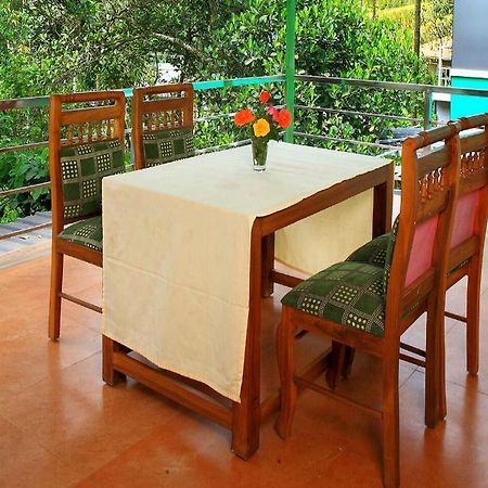 Thekkady Spice Valley Holiday Hotel Bagian luar foto