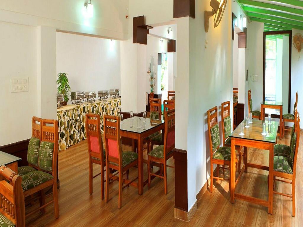 Thekkady Spice Valley Holiday Hotel Bagian luar foto